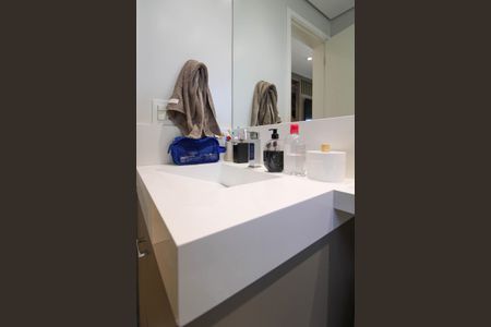 Apartamento à venda com 77m², 2 quartos e 2 vagas Apartamento à venda com 77m², 2 quartos e 2 vagasBanheiro Suíte 1