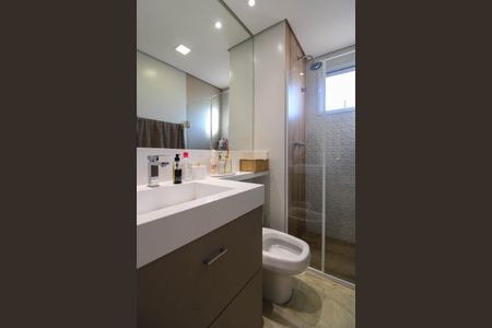 Apartamento à venda com 77m², 2 quartos e 2 vagas Apartamento à venda com 77m², 2 quartos e 2 vagasBanheiro Suíte 1