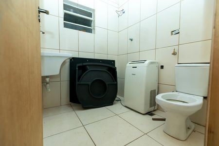 Casa para alugar com 70m², 2 quartos e 1 vagaBANHEIRO 1