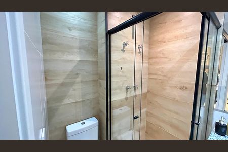 Apartamento para alugar com 65m², 2 quartos e 1 vaga Apartamento para alugar com 65m², 2 quartos e 1 vagaBanheiro da Suíte