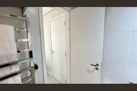 Apartamento para alugar com 65m², 2 quartos e 1 vaga Apartamento para alugar com 65m², 2 quartos e 1 vagaBanheiro da Suíte