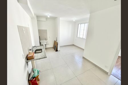 Sala/Cozinha de apartamento para alugar com 2 quartos, 35m² em Limão, São Paulo