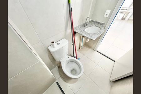 Apartamento para alugar com 35m², 2 quartos e sem vagaBanheiro
