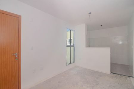Sala de apartamento para alugar com 2 quartos, 36m² em Rubem Berta, Porto Alegre