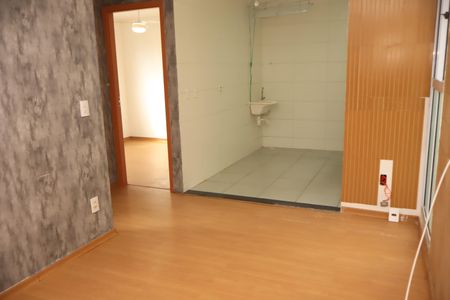  Sala de apartamento para alugar com 2 quartos, 42m² em Jardim das Margaridas , Salvador