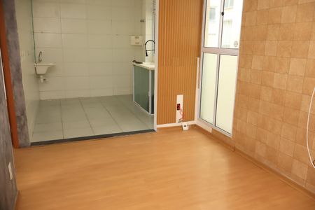  Sala de apartamento para alugar com 2 quartos, 42m² em Jardim das Margaridas , Salvador