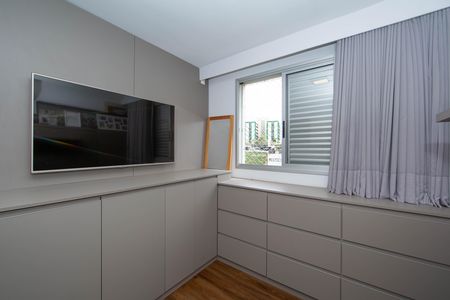 Apartamento à venda com 148m², 4 quartos e 4 vagas Apartamento à venda com 148m², 4 quartos e 4 vagasQUARTO2