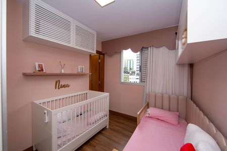 Apartamento à venda com 148m², 4 quartos e 4 vagas Apartamento à venda com 148m², 4 quartos e 4 vagasQUARTO3