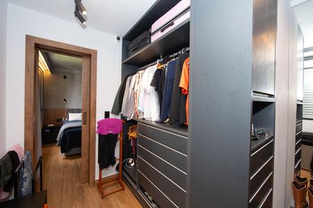 Apartamento à venda com 148m², 4 quartos e 4 vagas Apartamento à venda com 148m², 4 quartos e 4 vagasQUARTO1