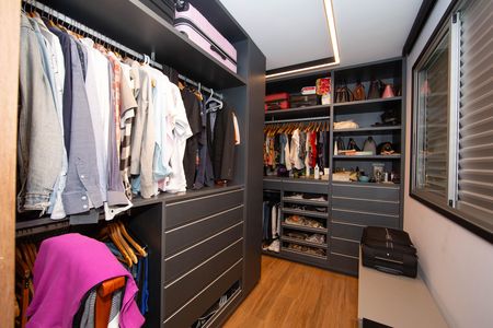 Apartamento à venda com 148m², 4 quartos e 4 vagas Apartamento à venda com 148m², 4 quartos e 4 vagasQUARTO1