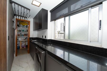 Apartamento à venda com 148m², 4 quartos e 4 vagas Apartamento à venda com 148m², 4 quartos e 4 vagasAREA DE SERVICO