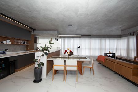 Apartamento à venda com 148m², 4 quartos e 4 vagas Apartamento à venda com 148m², 4 quartos e 4 vagasSALA