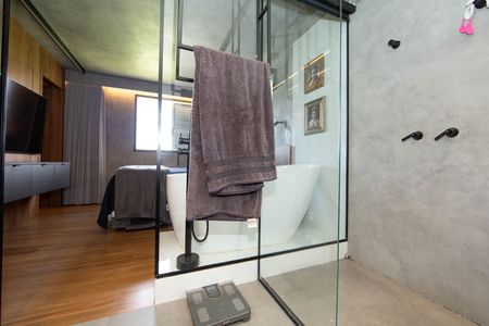Apartamento à venda com 148m², 4 quartos e 4 vagas Apartamento à venda com 148m², 4 quartos e 4 vagasBANHEIRO3