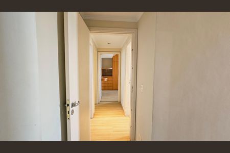Apartamento à venda com 226m², 3 quartos e 2 vagas