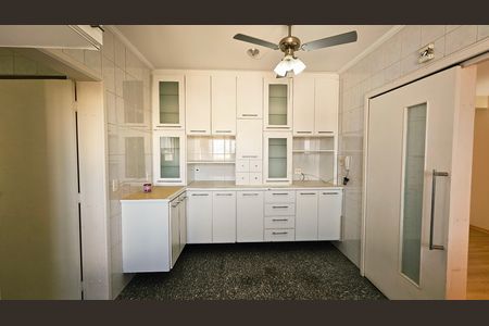 Apartamento à venda com 226m², 3 quartos e 2 vagas