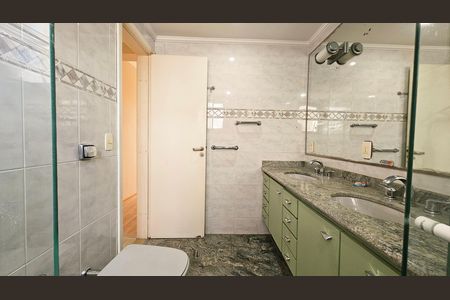 Apartamento à venda com 226m², 3 quartos e 2 vagas