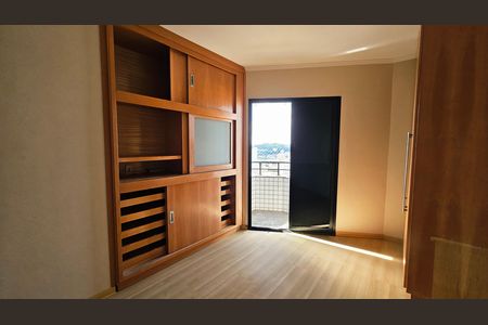 Apartamento à venda com 226m², 3 quartos e 2 vagas