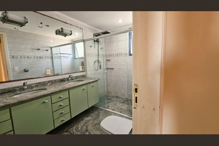 Apartamento à venda com 226m², 3 quartos e 2 vagas