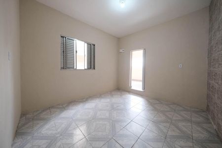 Quarto 1 de casa para alugar com 2 quartos, 40m² em Jardim de Lorenzo, São Paulo