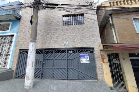 Casa para alugar com 40m², 1 quarto e sem vaga Casa para alugar com 40m², 1 quarto e sem vagaFachada