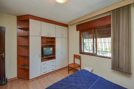 Casa à venda com 300m², 3 quartos e 4 vagas Casa à venda com 300m², 3 quartos e 4 vagasQuarto 1