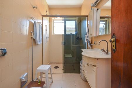 Casa à venda com 300m², 3 quartos e 4 vagas Casa à venda com 300m², 3 quartos e 4 vagasBanheiro