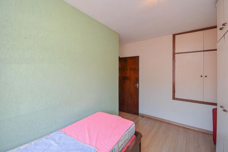 Casa à venda com 300m², 3 quartos e 4 vagas Casa à venda com 300m², 3 quartos e 4 vagasQuarto 3