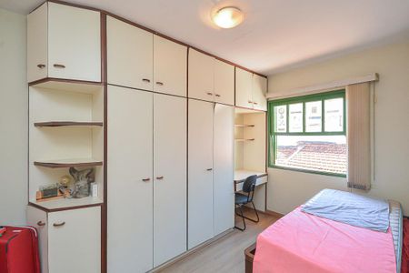 Casa à venda com 300m², 3 quartos e 4 vagas Casa à venda com 300m², 3 quartos e 4 vagasQuarto 3
