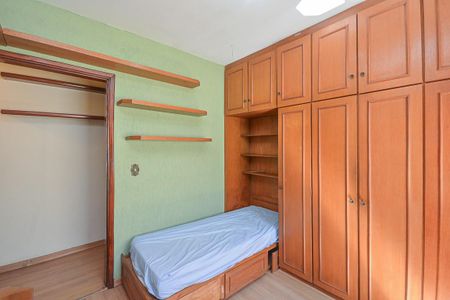 Casa à venda com 300m², 3 quartos e 4 vagas Casa à venda com 300m², 3 quartos e 4 vagasQuarto 2