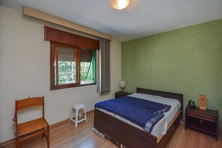 Casa à venda com 300m², 3 quartos e 4 vagas Casa à venda com 300m², 3 quartos e 4 vagasQuarto 1