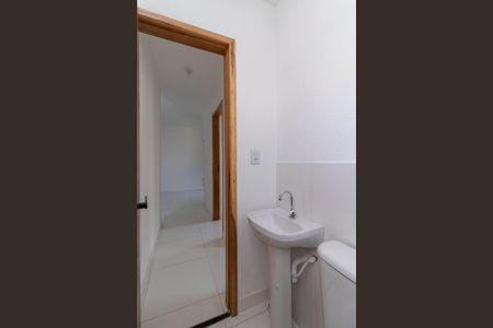 Apartamento para alugar com 48m², 2 quartos e sem vaga Apartamento para alugar com 48m², 2 quartos e sem vagaBanheiro