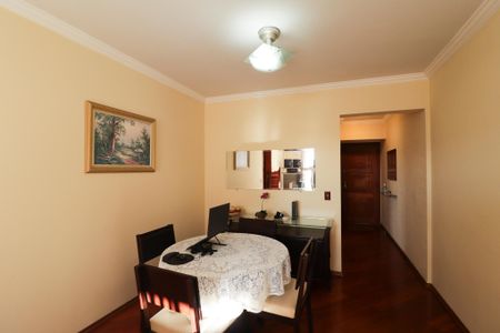 Apartamento à venda com 73m², 2 quartos e 1 vagaSala