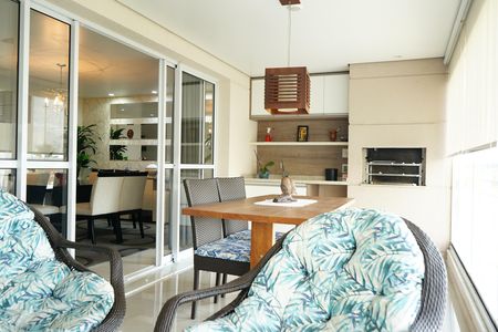Apartamento à venda com 152m², 3 quartos e 2 vagasVaranda