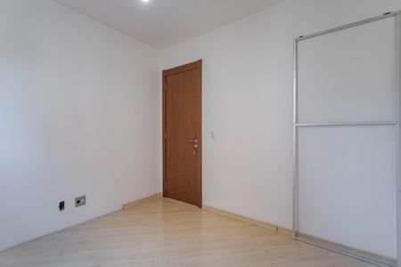 Quarto 1 de apartamento para alugar com 2 quartos, 59m² em Jardim Carvalho, Porto Alegre