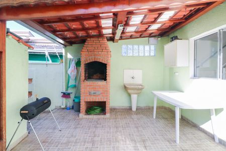 Casa para alugar com 200m², 3 quartos e 2 vagasQuintal / Área Gourmet / Área de Serviço