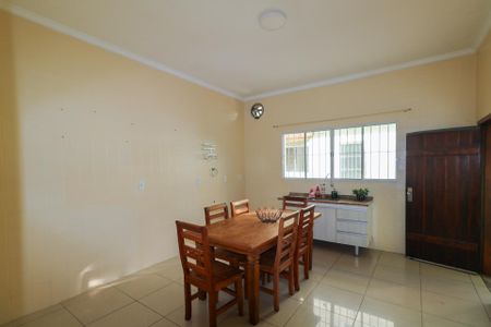 Casa para alugar com 200m², 3 quartos e 2 vagasCozinha