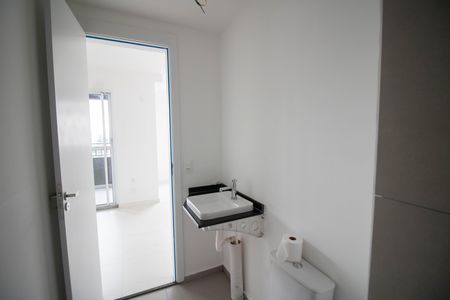 Apartamento à venda com 62m², 2 quartos e 1 vagaBANHEIRO
