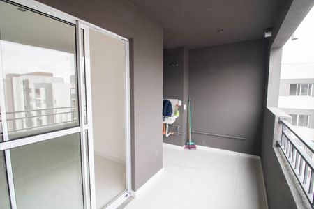 Apartamento à venda com 62m², 2 quartos e 1 vagaVARANDA E ÁREA DE SERVIÇO