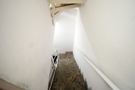 Apartamento à venda com 72m², 2 quartos e 1 vagaEscada de acesso