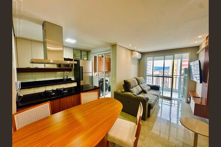 Apartamento para alugar com 66m², 2 quartos e 1 vaga Apartamento para alugar com 66m², 2 quartos e 1 vagaSala de Jantar