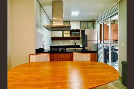 Apartamento para alugar com 66m², 2 quartos e 1 vaga Apartamento para alugar com 66m², 2 quartos e 1 vagaSala de Jantar