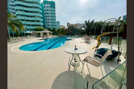 Apartamento à venda com 77m², 2 quartos e 1 vaga