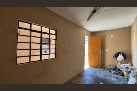 Casa para alugar com 100m², 2 quartos e 6 vagasQuarto de serviço 