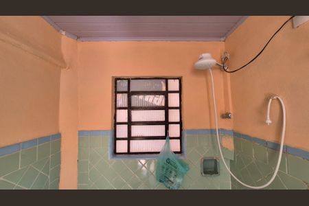 Casa para alugar com 100m², 2 quartos e 6 vagasBanheiro 
