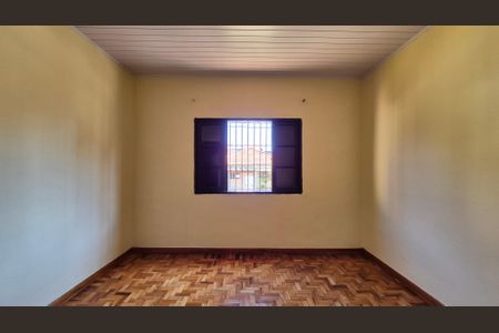 Casa para alugar com 100m², 2 quartos e 6 vagasQuarto 