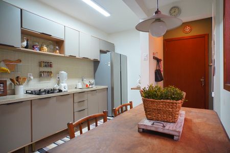 Apartamento à venda com 83m², 2 quartos e sem vagaCozinha 