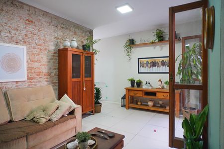 Sala de apartamento à venda com 2 quartos, 83m² em Petrópolis, Porto Alegre