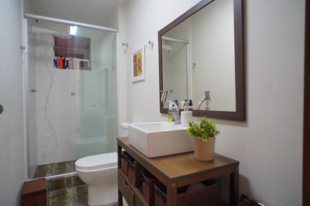 Apartamento à venda com 83m², 2 quartos e sem vagaBanheiro 