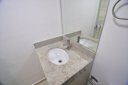 Banheiro de apartamento para alugar com 1 quarto, 30m² em Bosque, Campinas