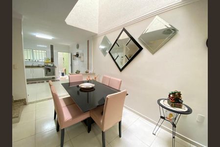 Casa à venda com 3 quartos, 134m² em Vila Santa Isabel, São Paulo